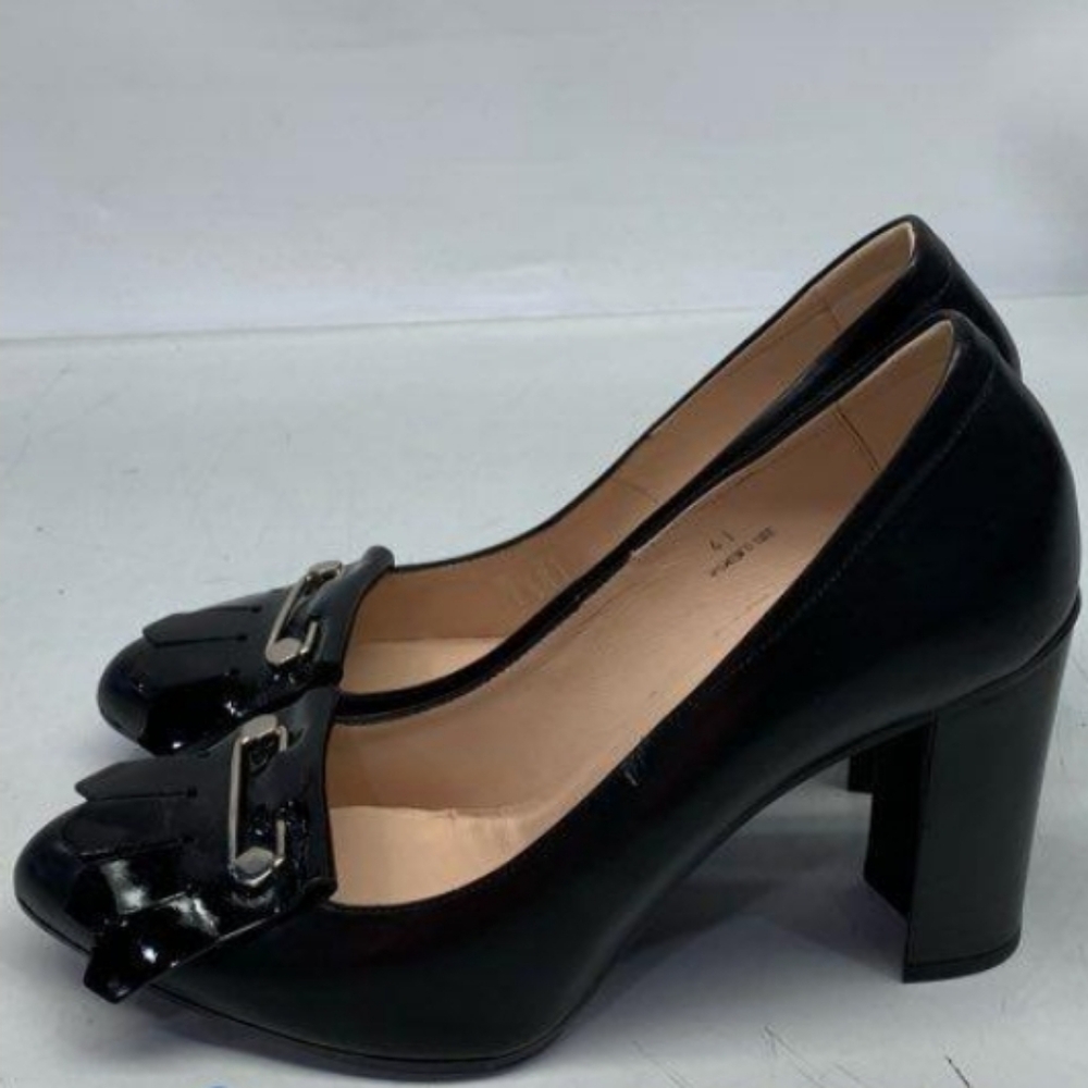 Tod’s Patent Leather Fringe Pump Shoes